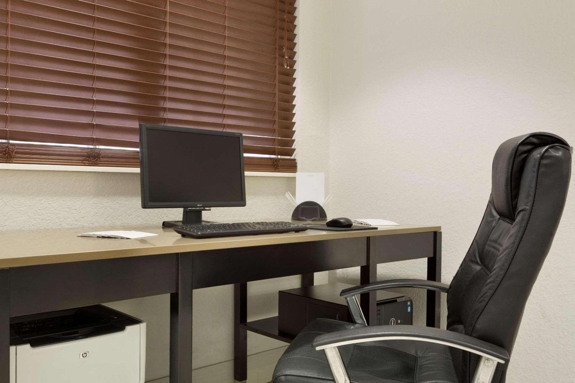 Country Inn & Suites By Radisson, Dfw Airport South, Tx Irving Exteriér fotografie